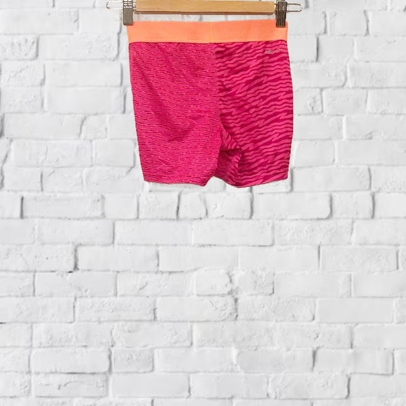 Nike pro pink and orange fitted shorts - Picture 2 of 5